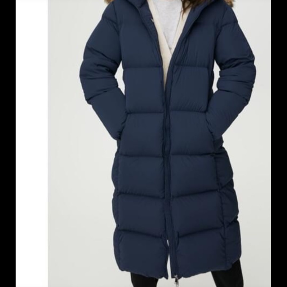 Looking for Aritzia Babaton park city long puffer
